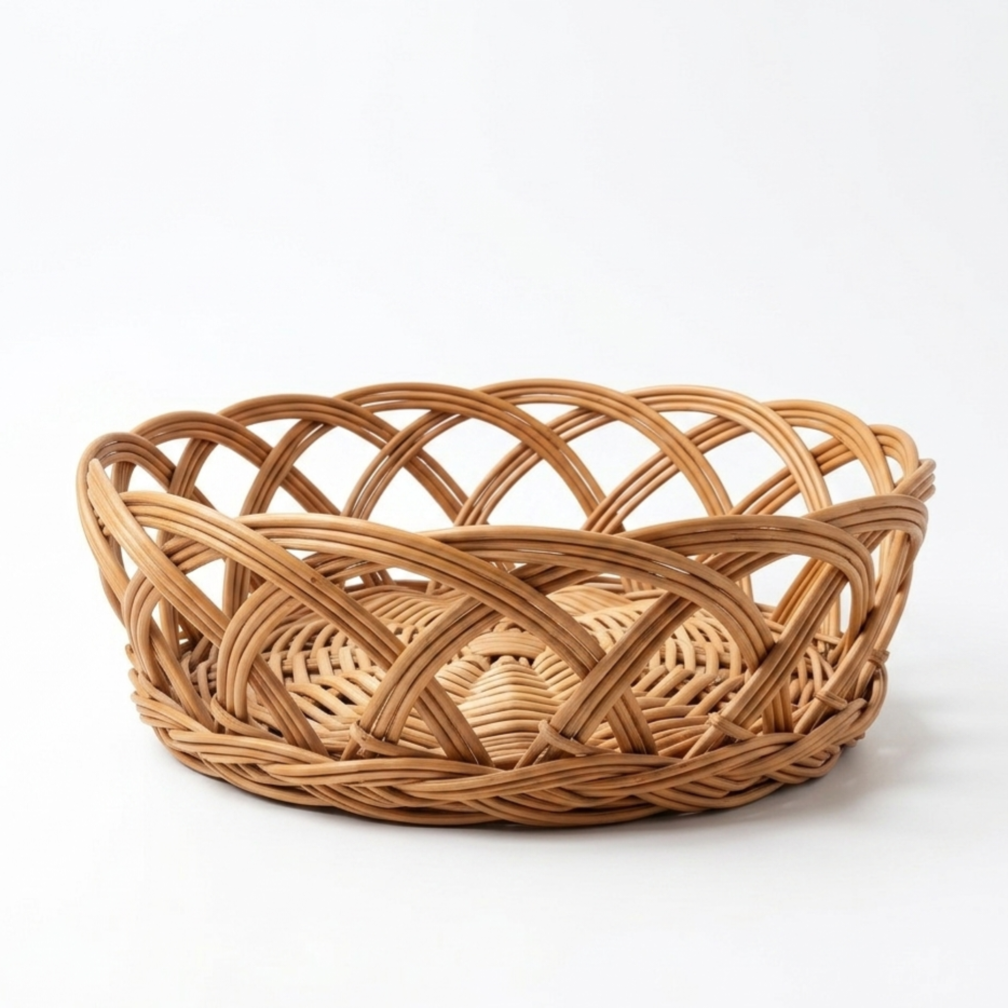 Handcrafted Round Wicker Fruit Bowl – 35 cm  Natural Rattan Bread Basket with Decorative Open-Weave Design for Home Decor and Kitchen Storage